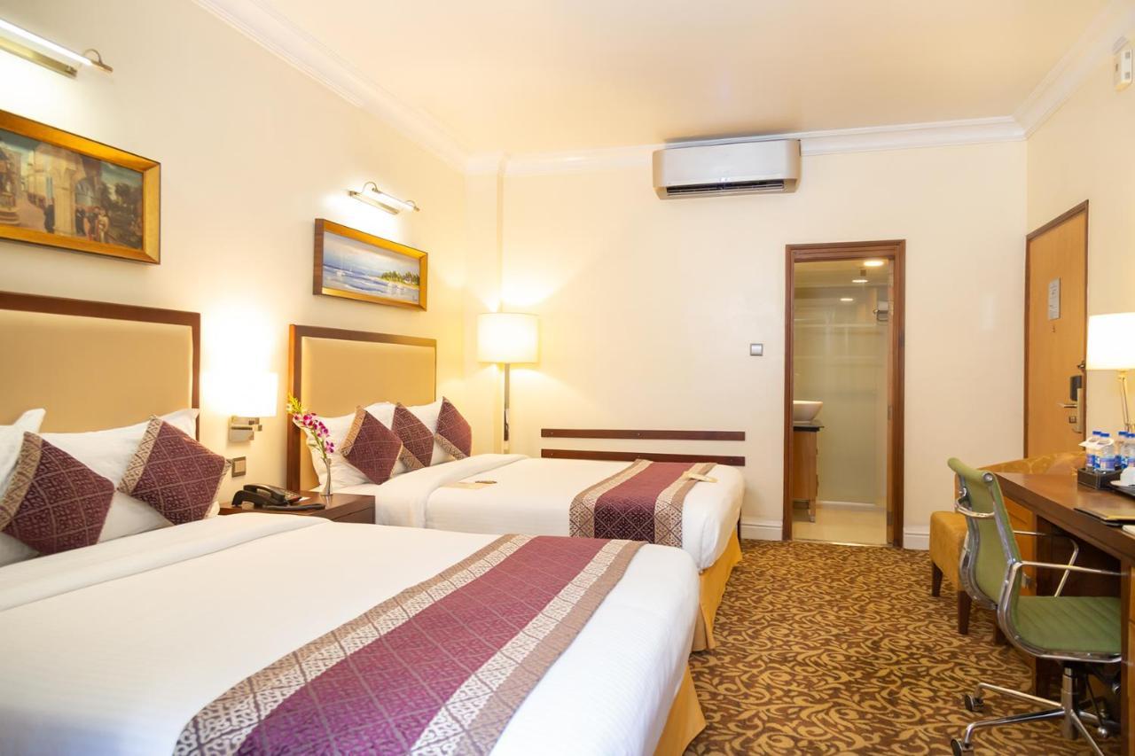Royal Park Residence Hotel Dhaka Exterior photo