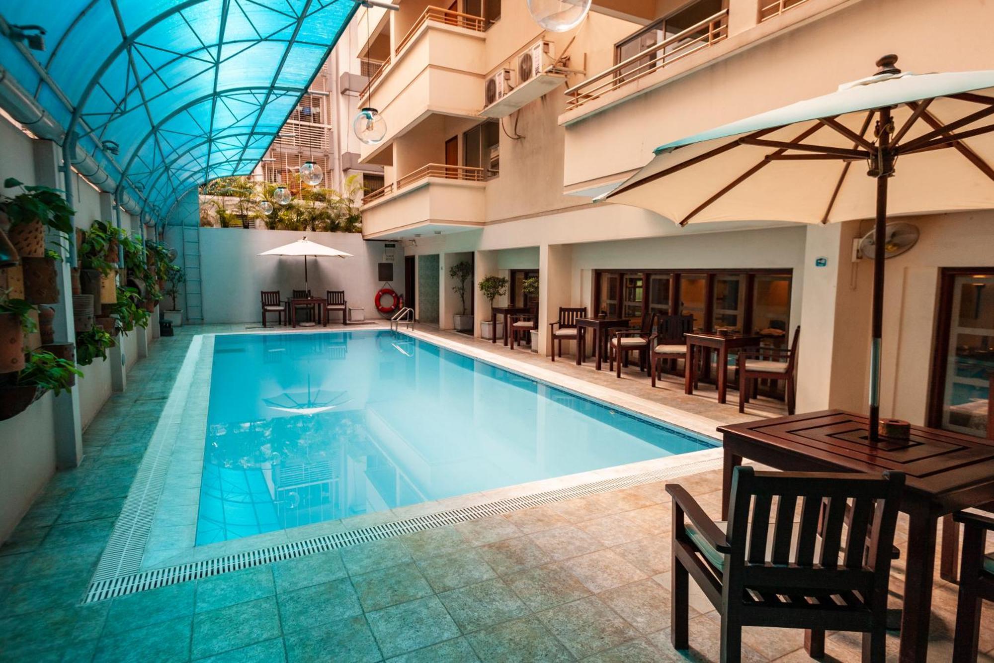 Royal Park Residence Hotel Dhaka Exterior photo