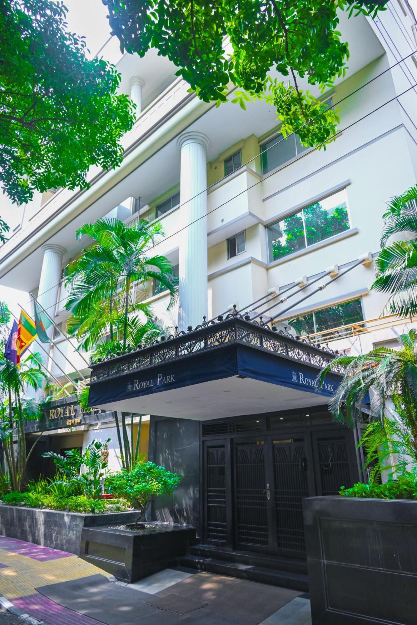 Royal Park Residence Hotel Dhaka Exterior photo