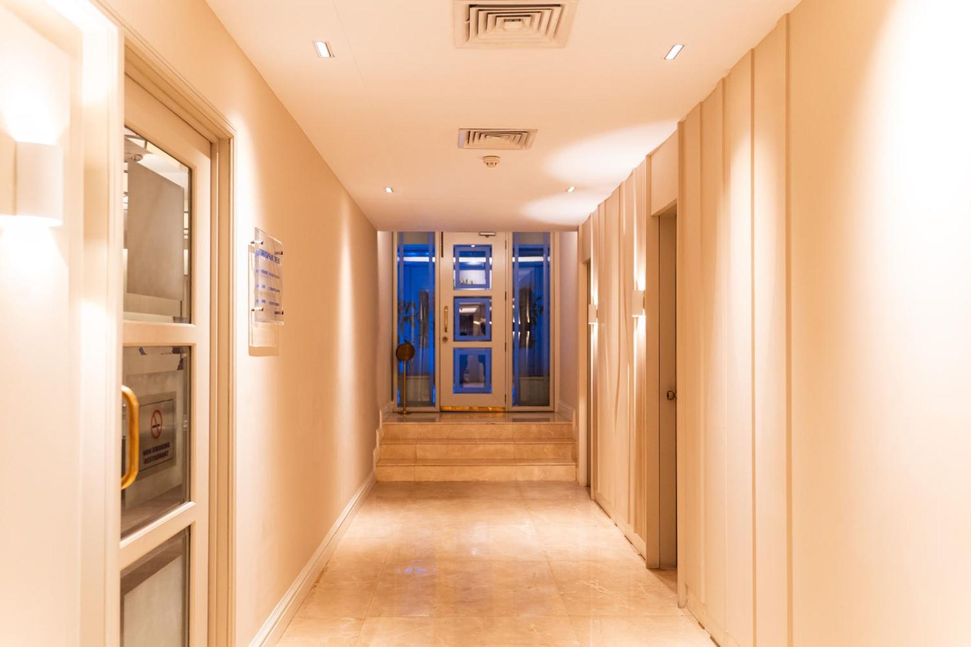 Royal Park Residence Hotel Dhaka Exterior photo