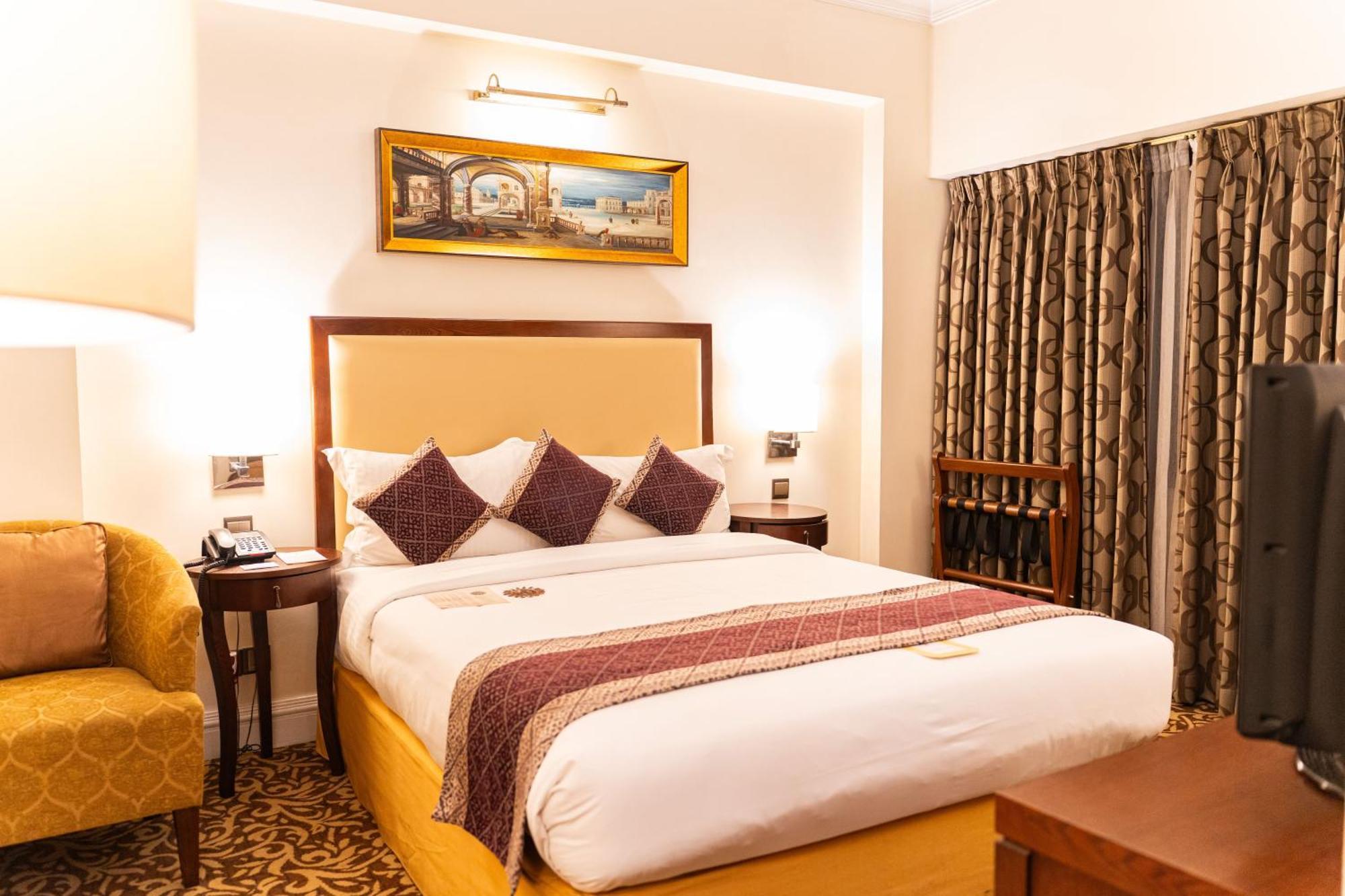 Royal Park Residence Hotel Dhaka Exterior photo